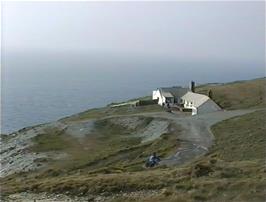 Approaching Tintagel YH, spectacularly located on the edge of a cliff